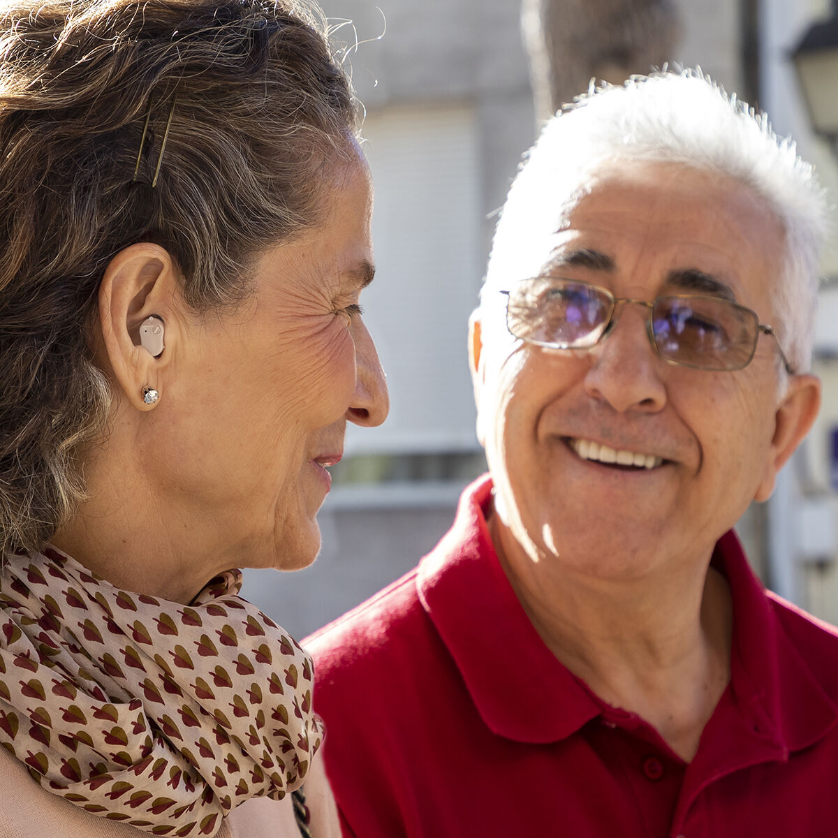 Amplificador Auditivo Intra-auricular Hearzy InnovaGoods - 2 Unidades com Acessórios