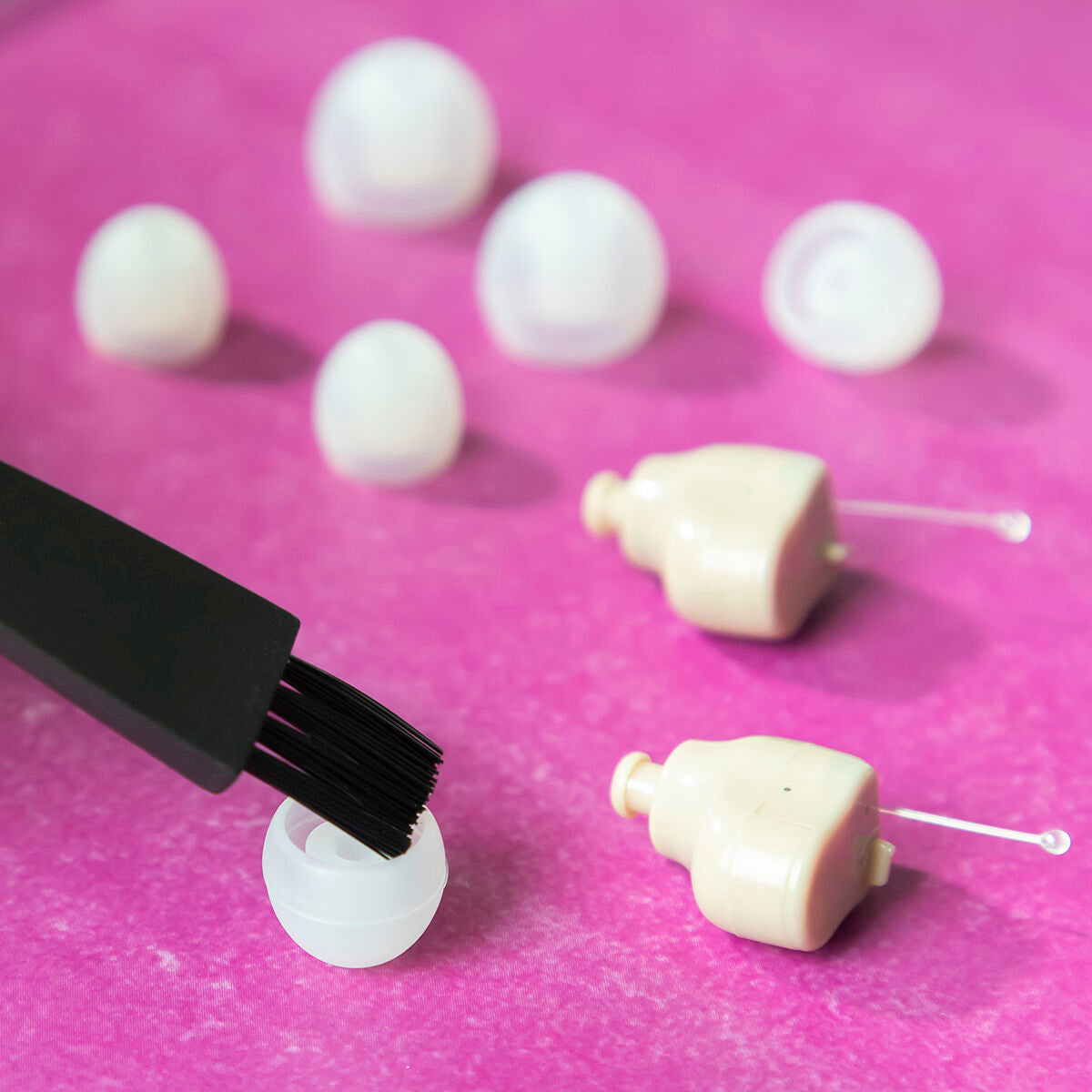 Amplificador Auditivo Intra-auricular Hearzy InnovaGoods - 2 Unidades com Acessórios